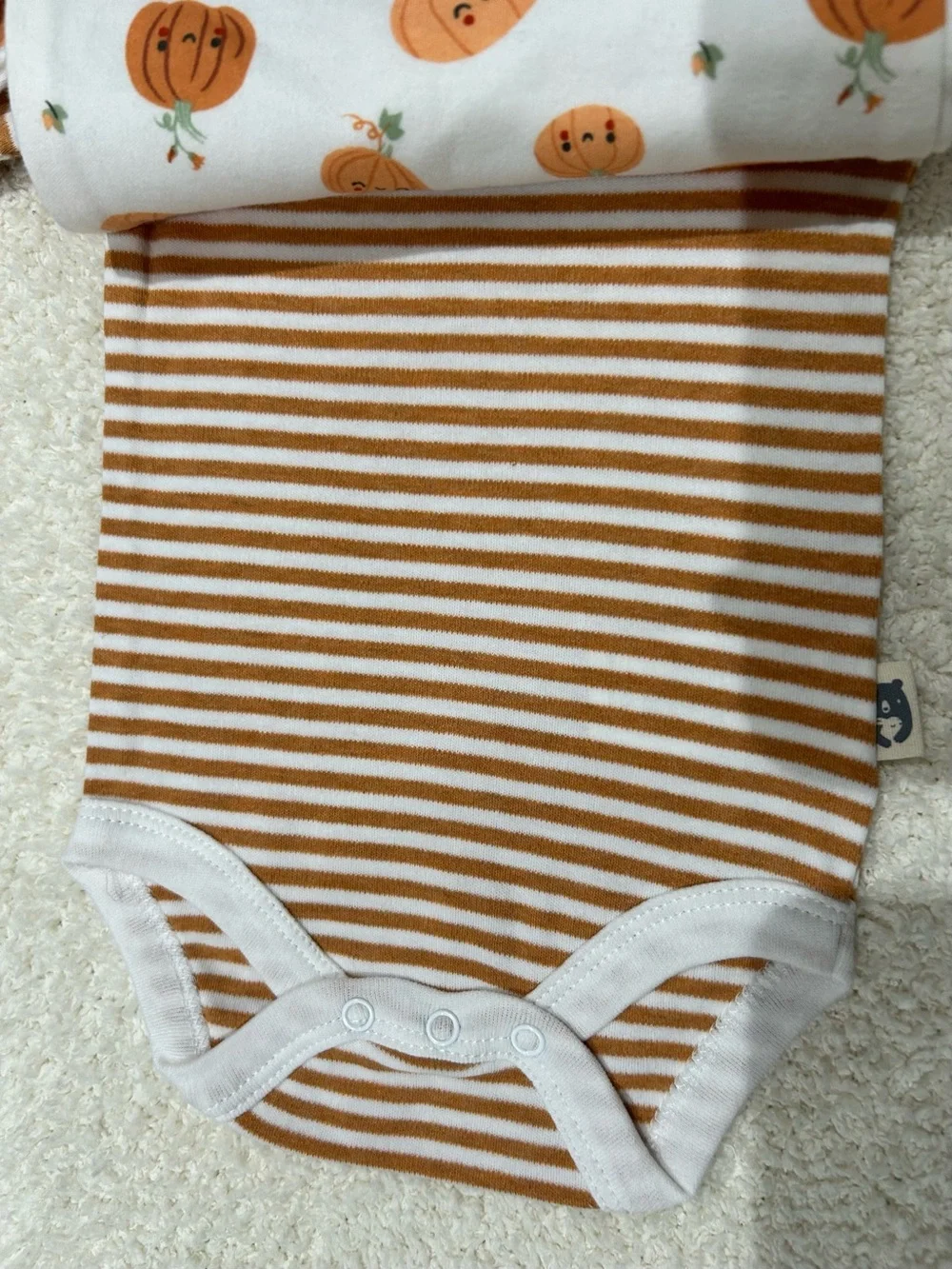 Rabbit + Bear Organic Pumpkin Long Sleeve Bodysuit Set Halloween NWT 0-3 Month